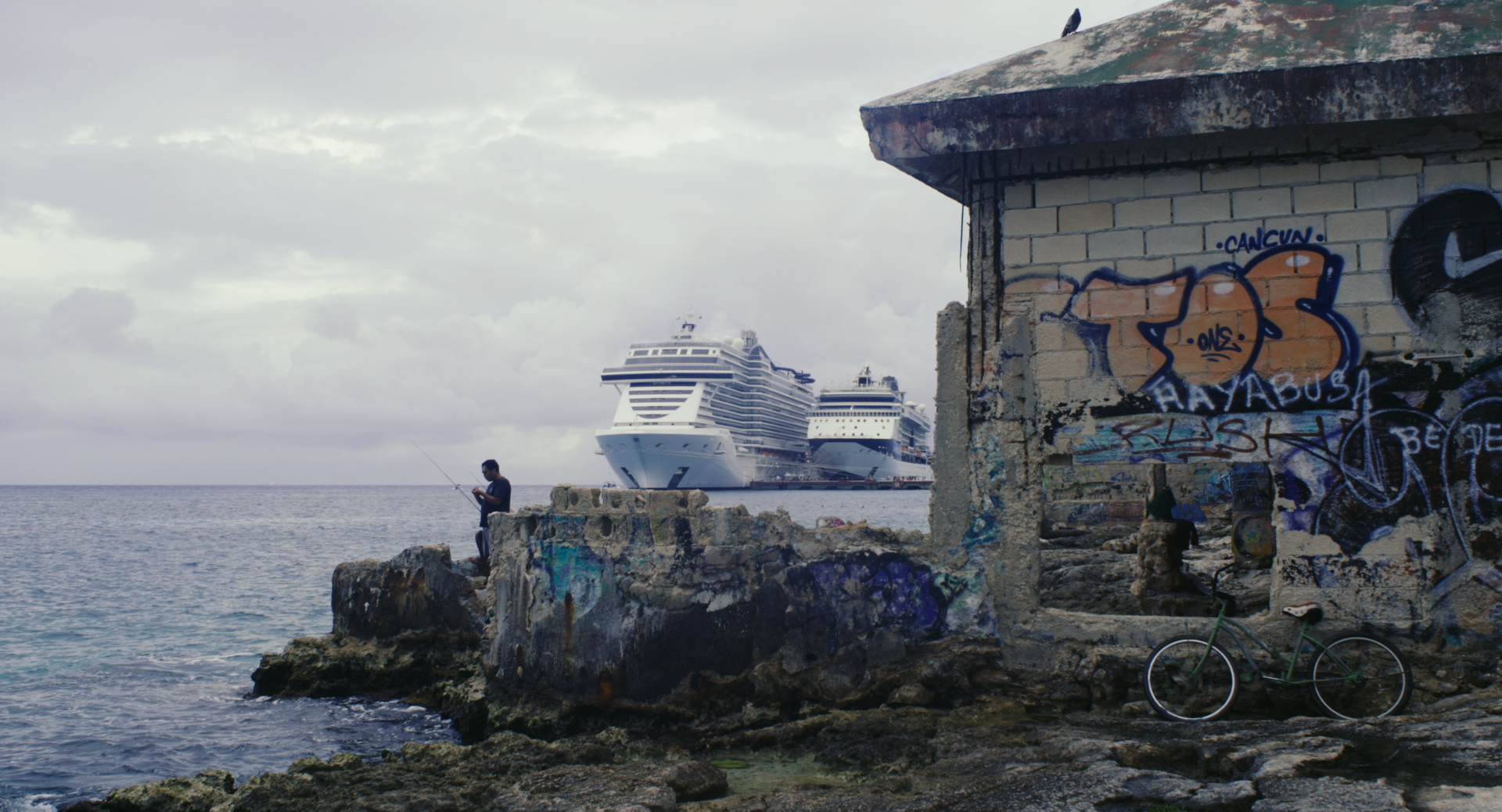 Mexico coast overturism destroying coral